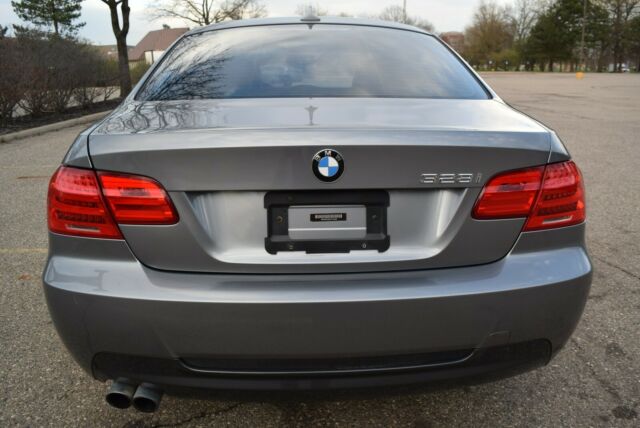 2013 BMW 3-Series (GRAY/BLACK LEATHER)