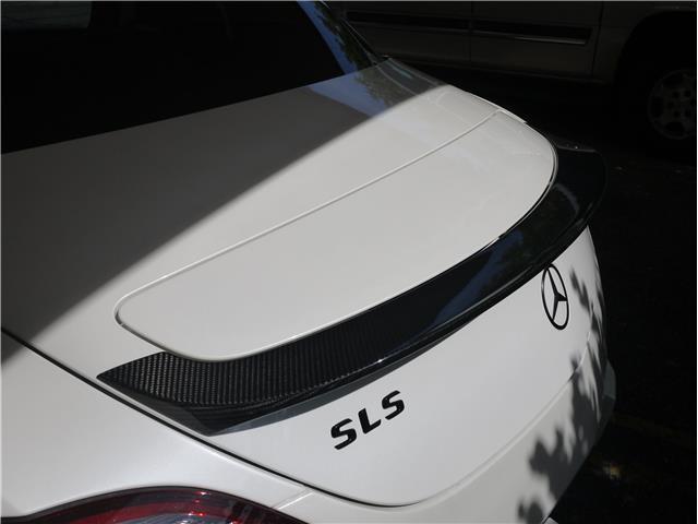 2011 Mercedes-Benz SLS AMG (White/Black)
