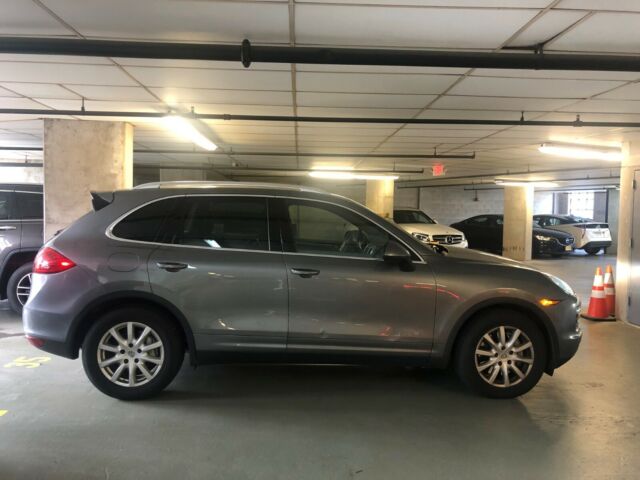 2014 Porsche Cayenne (Silver/Gray)