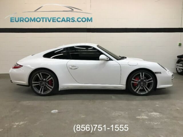 2012 Porsche 911 (White/Blue)