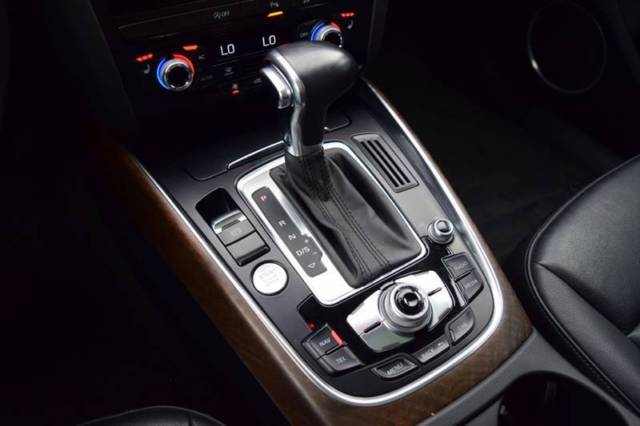 2014 Audi Q5 (White/Black)