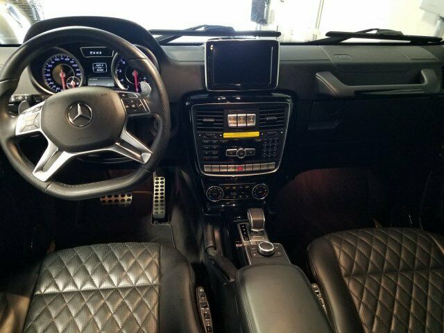 2015 Mercedes-Benz G-Class (Red/Black)