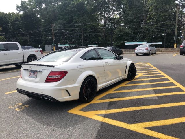 2013 Mercedes-Benz C-Class (Diamond White/Black MB-TEX/Dinamica Leather and Suede)