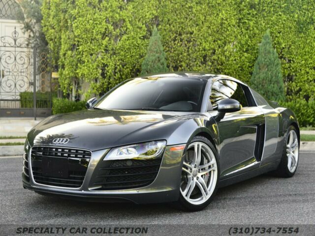 2012 Audi R8 (Gray/Black)