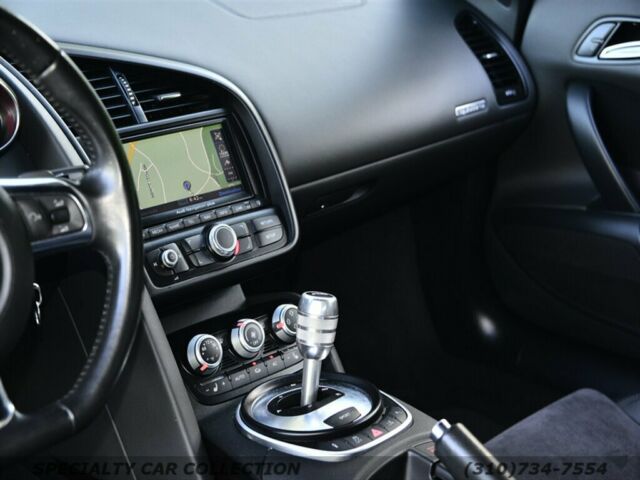 2012 Audi R8 (Gray/Black)