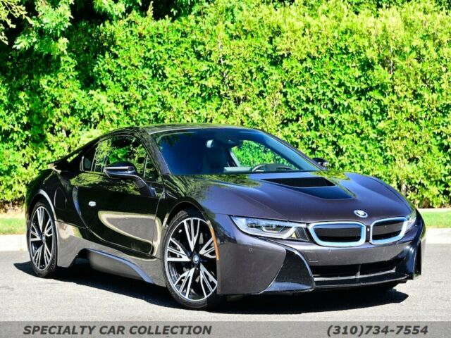 2016 BMW i8 (Gray/Black)