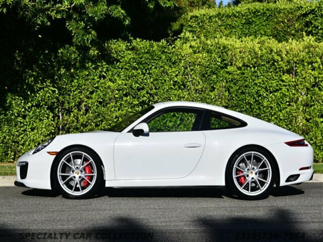 2017 Porsche 911 (White/Tan)