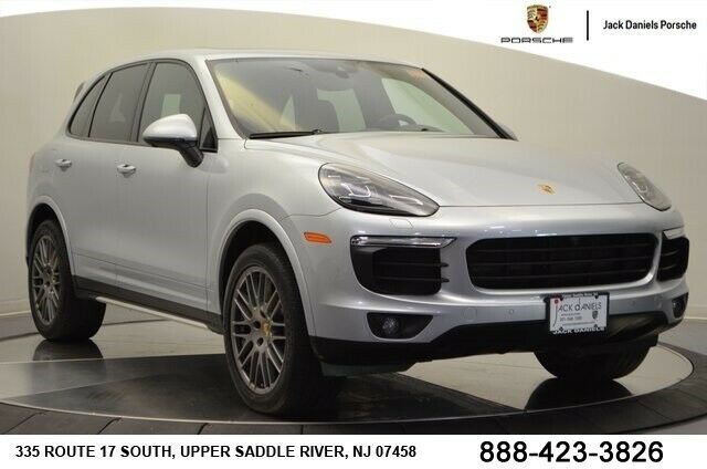 2018 Porsche Cayenne (Silver/Black)