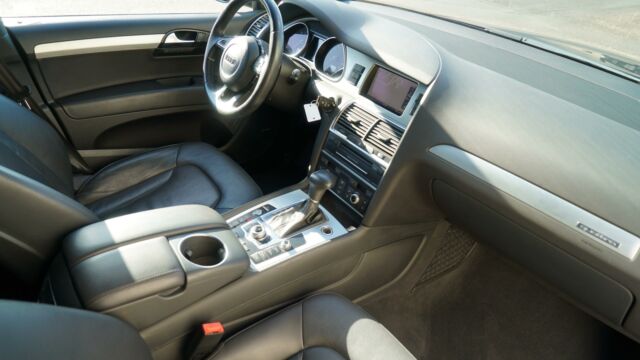 2012 Audi Q7 TDI Prestige (Blue/Black)