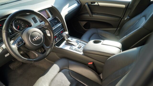 2012 Audi Q7 TDI Prestige (Blue/Black)