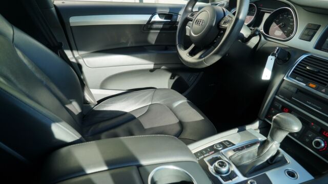 2012 Audi Q7 TDI Prestige (Blue/Black)