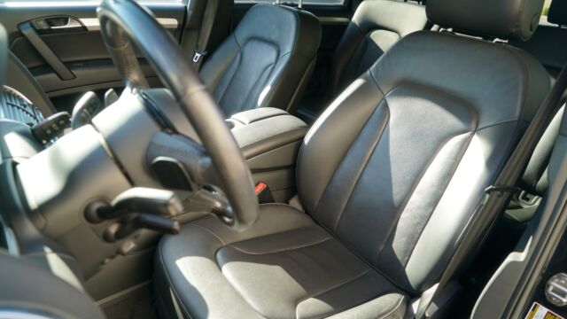2012 Audi Q7 TDI Prestige (Blue/Black)