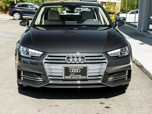 2018 Audi A4 (Gray/Gray)