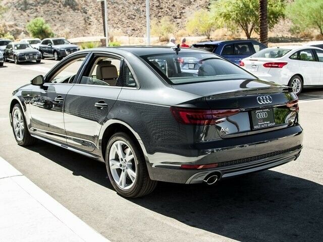 2018 Audi A4 (Gray/Gray)