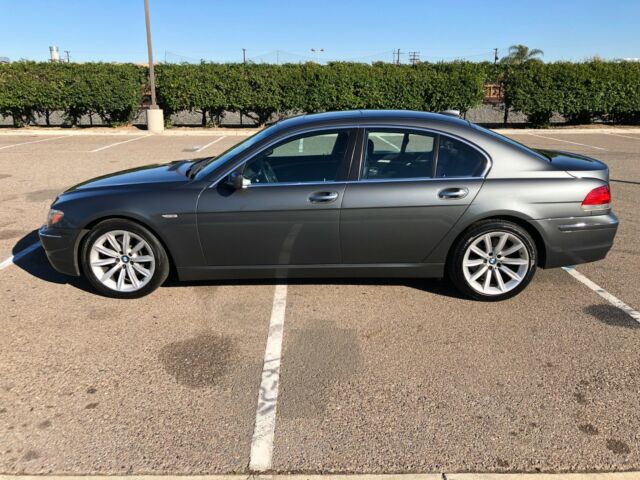 2008 BMW 7-Series (Gray/Black)