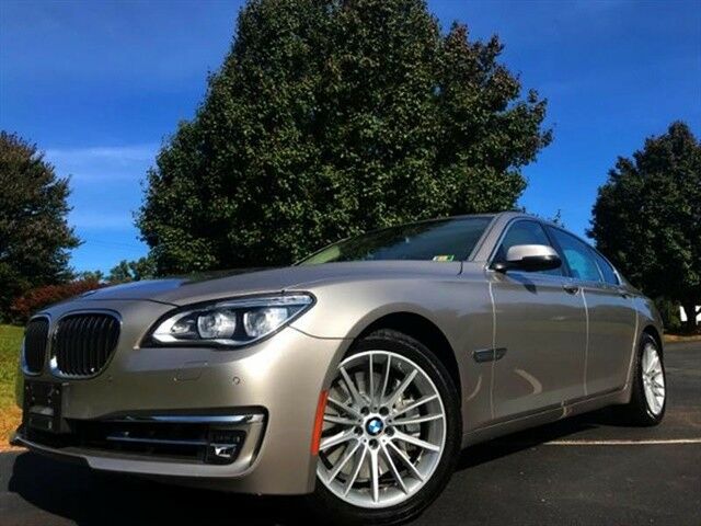 2015 BMW 7-Series (Glacier Silver Metallic/Ivory White/Black)