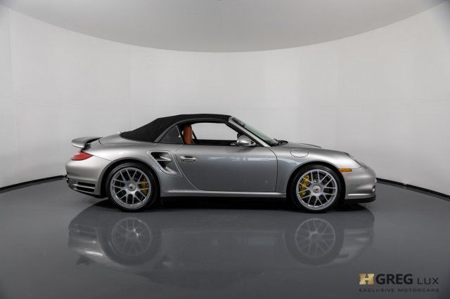 2011 Porsche 911 (Gray/Black)