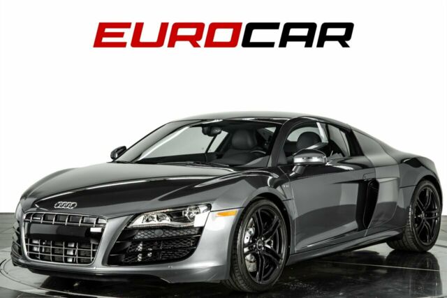 2010 Audi R8 (Gray/Black)