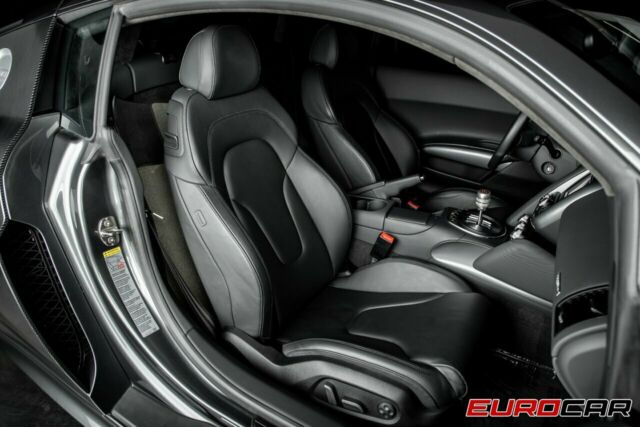 2010 Audi R8 (Gray/Black)