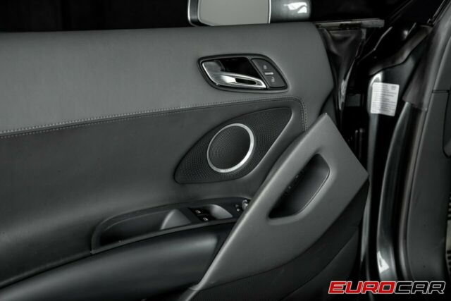 2010 Audi R8 (Gray/Black)