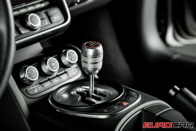 2010 Audi R8 (Gray/Black)