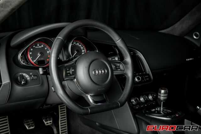 2010 Audi R8 (Gray/Black)