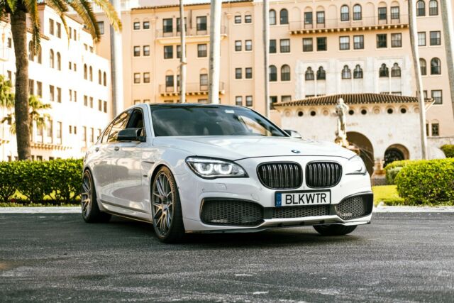 2015 BMW 7-Series (White/Black)