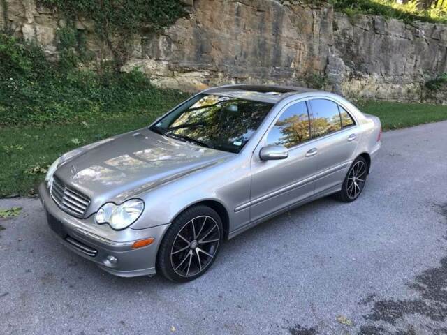 2007 Mercedes-Benz C-Class (Gray/Black)