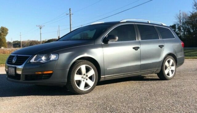 2009 Volkswagen Passat (Gray/Gray)