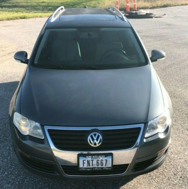 2009 Volkswagen Passat (Gray/Gray)