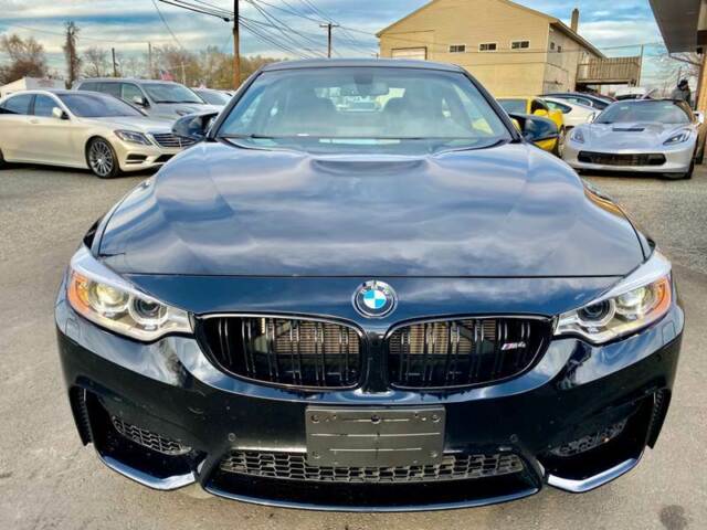 2016 BMW M4 (Black/Black)