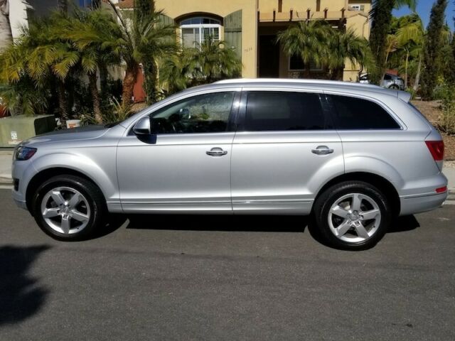 2014 Audi Q7 (Gray/Black)