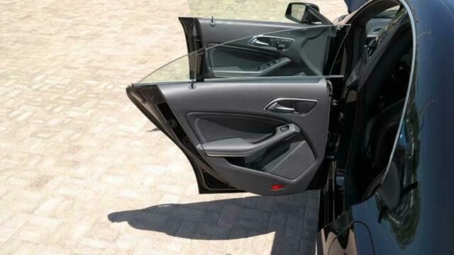 2015 Mercedes-Benz CLA-Class (Black/Black)
