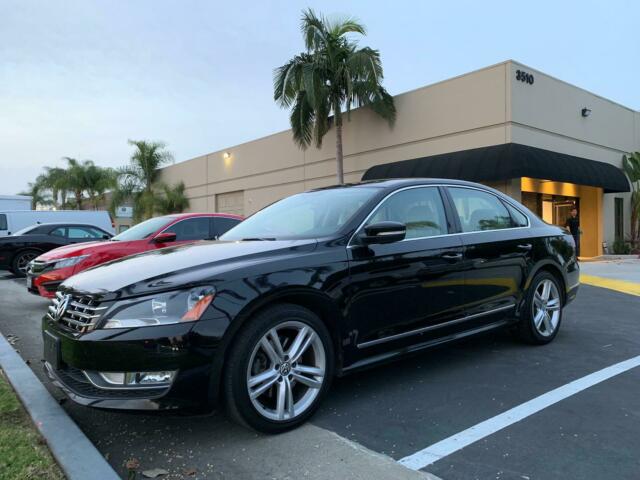 2015 Volkswagen Passat (Black/Tan)