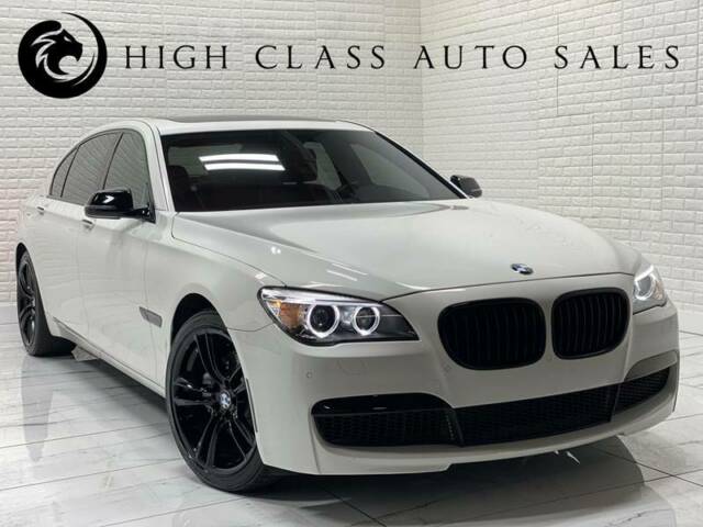 2013 BMW 7-Series (White/Tan)