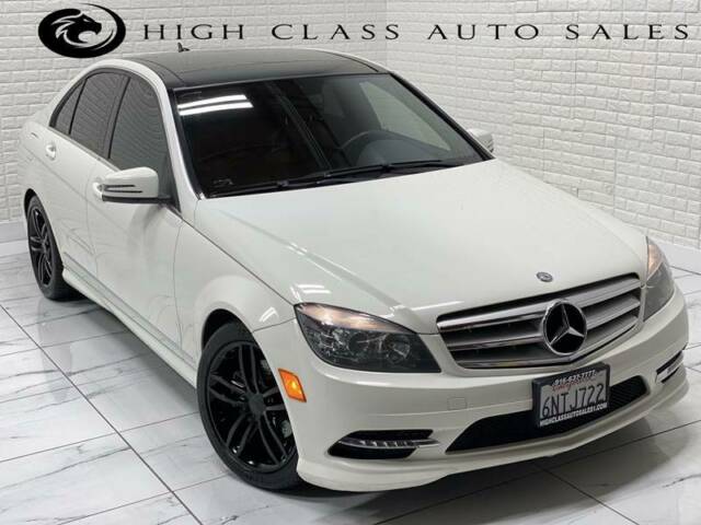 2011 Mercedes-Benz C-Class (White/Black)