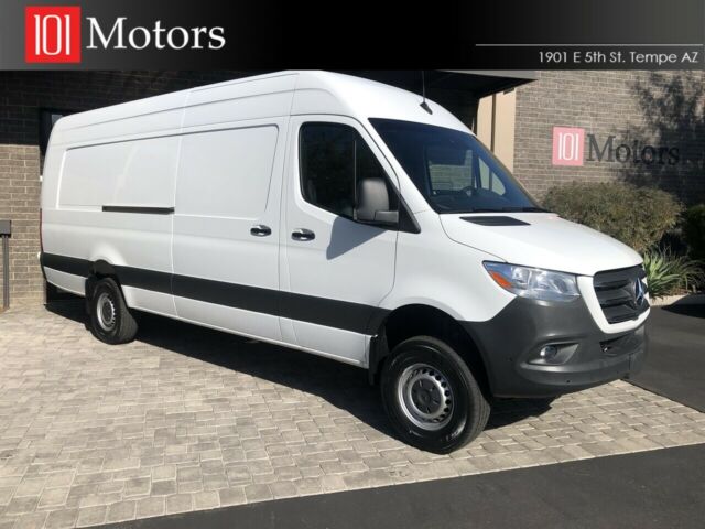 2019 Mercedes-Benz Sprinter Cargo 2500 4x4 (White/Black)