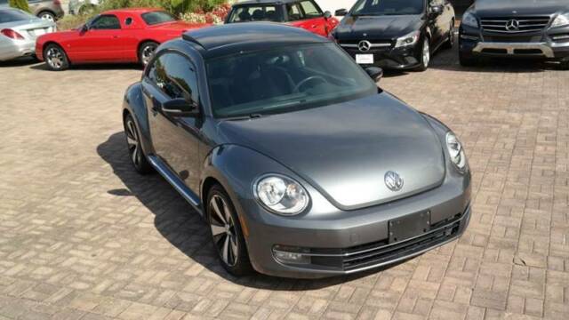 2012 Volkswagen Beetle - Classic (Gray/Gray)