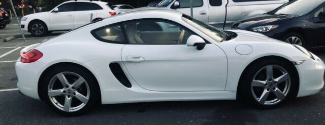 2014 Porsche Cayman (White/Tan)