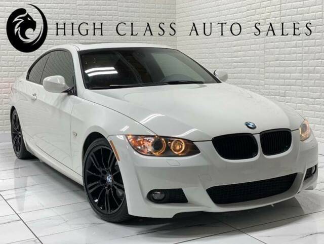 2010 BMW 3-Series (White/Black)