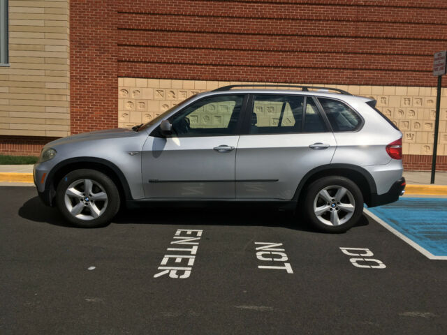 2008 BMW X5 (Silver/Black)