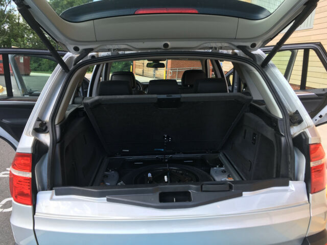 2008 BMW X5 (Silver/Black)