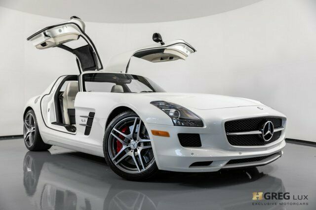 2013 Mercedes-Benz SLS AMG (White/Black)