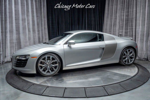 2008 Audi R8 (Silver/Black)