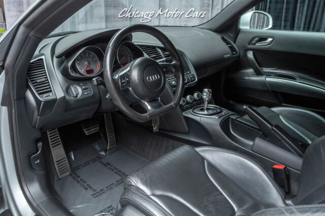 2008 Audi R8 (Silver/Black)