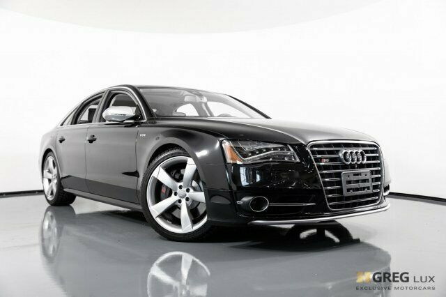 2014 Audi S8 (Black/Silver)