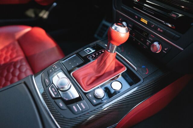 2014 Audi RS7 (Audi Exclusive Nogaro Blue/Audi Exclusive Crimson Red)