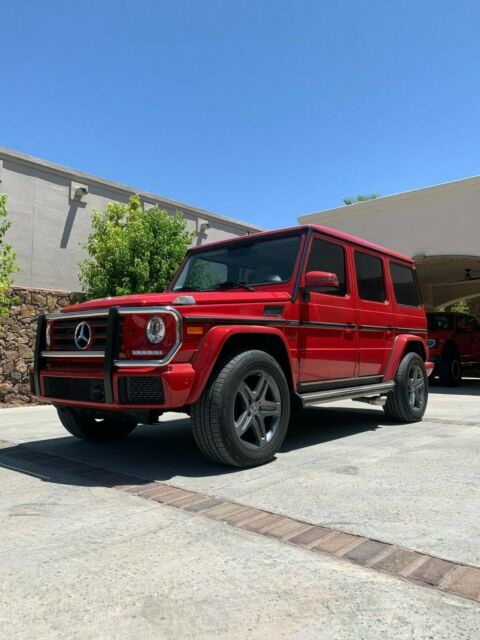 2016 Mercedes-Benz G-Class (Red/Brown)