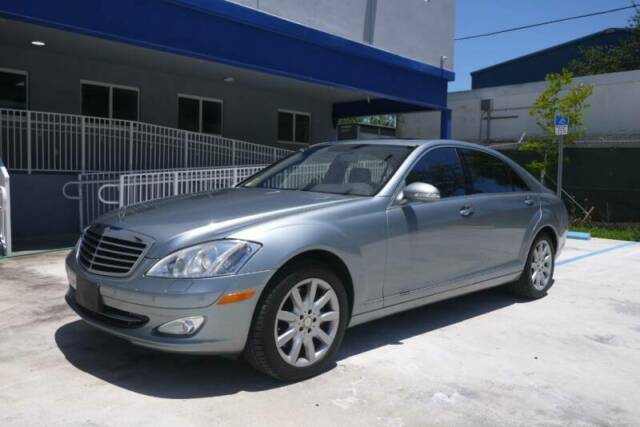 2008 Mercedes-Benz S-Class (Gray/Black)