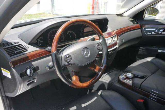 2008 Mercedes-Benz S-Class (Gray/Black)